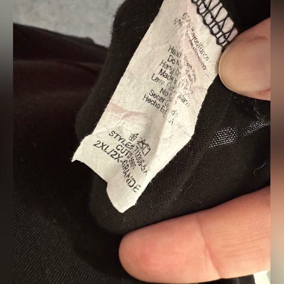 🦕3/$30🦕 ModCloth Black Stegosaurus Dinosaur Graphic Women's Top tunic 2X GUC - Picture 4 of 6